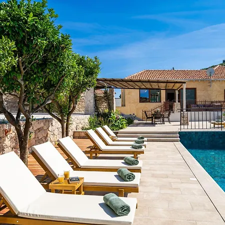 Vila Beautiful Palma On The Sea In Dubrovnik *
